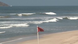 Banderines rojos por marejada