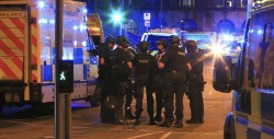 Confirman 19 muertos por explosiones en concierto de Ariana Grande