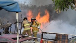 Incrementan al doble incendios en lotes baldíos