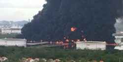 Se incendia la mayor refinería de Pemex