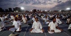 India celebra el Día Mundial del Yoga