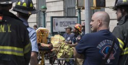 Se descarrila metro en NY: hay 34 heridos