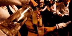 Proponen aumentar a 21 años edad legal para comprar y consumir alcohol