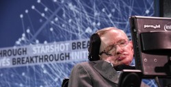 Hawking alarma por futuro de la Tierra