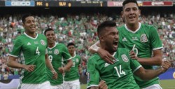 México triunfa 3-1 ante El Salvador