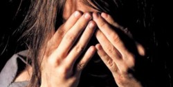 Niña es violada y cuando pide ayuda a otro hombre abusa de ella también
