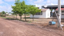 Entre carencias regresarán a clases en la telesecundaria en Paredones