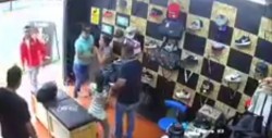 Difunden video de asalto en tienda de Guadalajara
