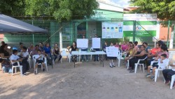 Toman la escuela primara Graciela Robles de Valdez en la Villa de Ahome