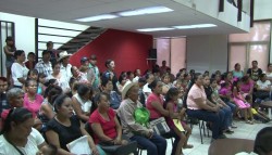 Piden desplazados apoyo para salir adelante