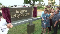 Nombran a avenida "Letty Coppel" en cerritos