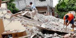 Sube a 95 el número de fallecidos por sismo en México