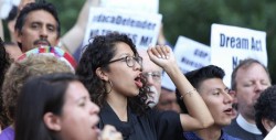 Canciller mexicano viaja a EU para reunirse con "dreamers"