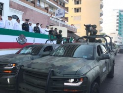 El tradicional desfile militar del 16 de septiembre en Mazatlán