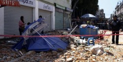 Desalojan 15 mil personas en Puebla por riesgo de derrumbes tras sismo
