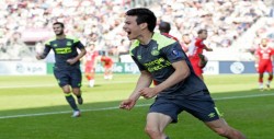 Hirving Lozano llega cuatro goles en Europa