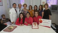 Asociación Ale entrega apoyos a pacientes que reciben hemodiálisis