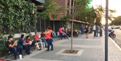 Ya hay fila en estadio de Tomateros para compra de boletos por inauguración