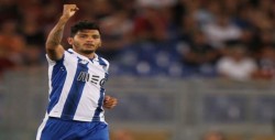 El "Tecatito" Corona anota en goleada del Porto