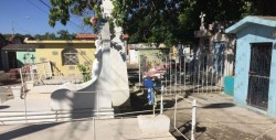 Recogen 85 toneladas de basura en panteones de Culiacán
