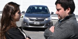 Hombres vs Mujeres al volante ¿Quién maneja mejor?
