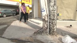 Poste pende de un hilo