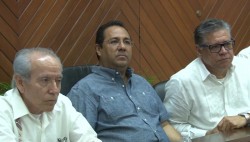 Van contra funcionarios corruptos