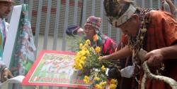 Brujos y chamanes hacen rituales para asegurar clasificación de Perú a Rusia