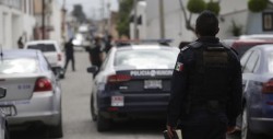 Un muerto deja enfrentamiento entre policías y civiles armados