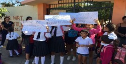 ¡Tienen dos meses sin aulas!