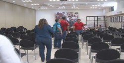 Exigen docentes de telebachillerato prestaciones y base