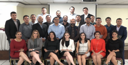 Culminan diplomado agremiados a Canacintra