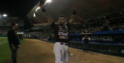 Sebastián Elizalde el Champion Bat de la LMP
