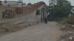 Acceso "ondulado" a colonia