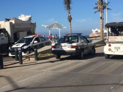 Concientizan a conductores sobre estacionamiento en el malecón