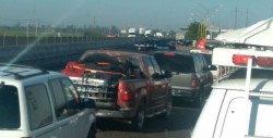 Largas filas por retén en caseta fitosanitaria de Las Brisas