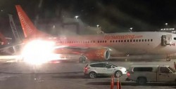 VIDEO: Chocan dos aviones en el aeropuerto de Toronto