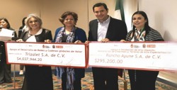 Entregan 5 millones de pesos a mujeres emprendedoras