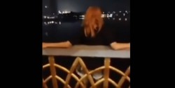 #Video Taxista graba supuesto suicidio de una joven
