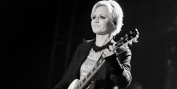 El último tuit de Dolores O’Riordan podría tener algo raro
