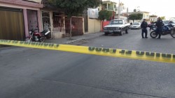 Grupo armado ataca a balazos a ex policía