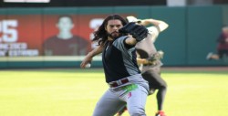 Sergio Mitre ya entrena con Tomateros