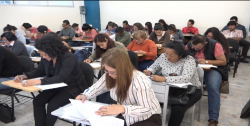 Realizan exámenes en el INE