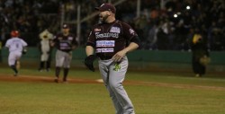 Tomateros a medio camino del título