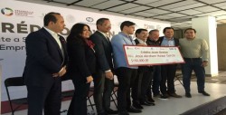 Entrega SEDECO apoyo del programa Crédito Joven