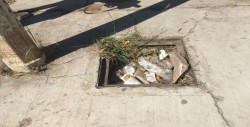 Sin tapadera registro de lámpara en Colinas de San Miguel