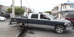 Choca patrulla de la SSP con camioneta