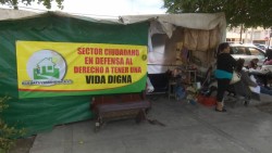 Se plantan precaristas en palacio municipal