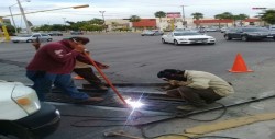 Reparan rejilla en Desarrollo Urbano Tres Ríos