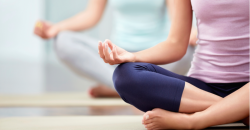 Fortalece tu abdomen con yoga